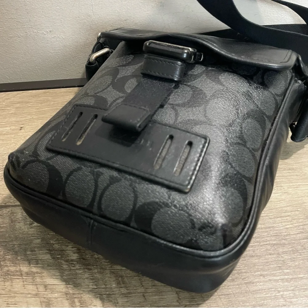 Men's COACH Black Leather SIGNATURE C Canvas CROSS--BODY Messenger CITY BAG